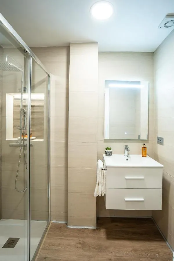 Ξενοδοχείο με διαμερίσματα Trendy Homes Puerta Purchena Αλμερία