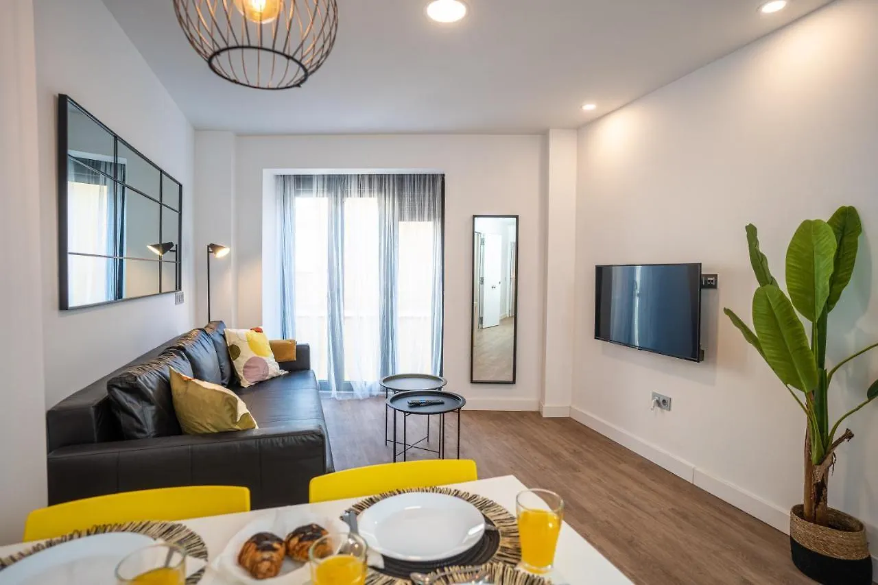 Ξενοδοχείο με διαμερίσματα Trendy Homes Puerta Purchena Αλμερία